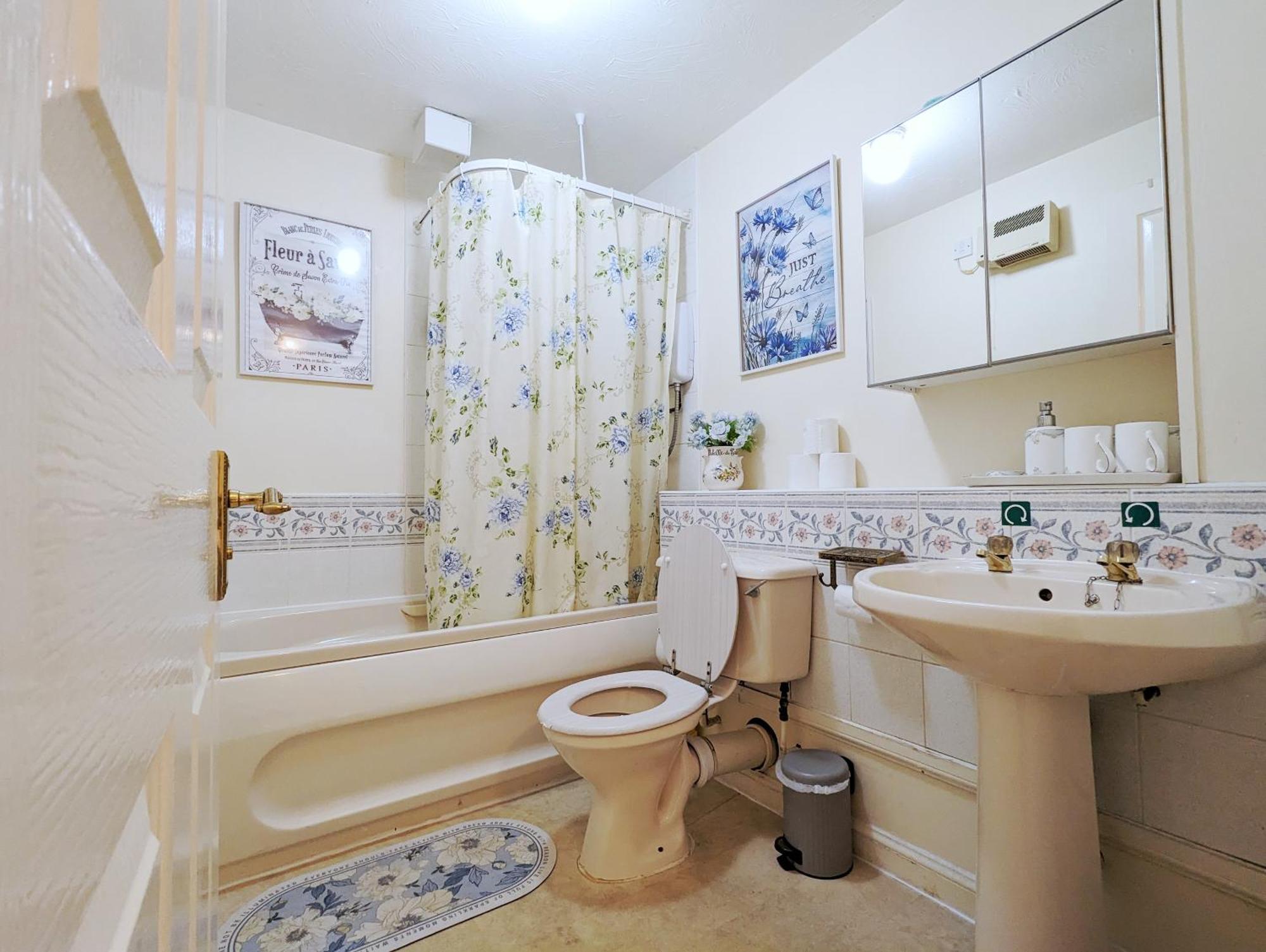 City Centre Vintage Theme Guest Rooms Free Parkin Liverpool Buitenkant foto
